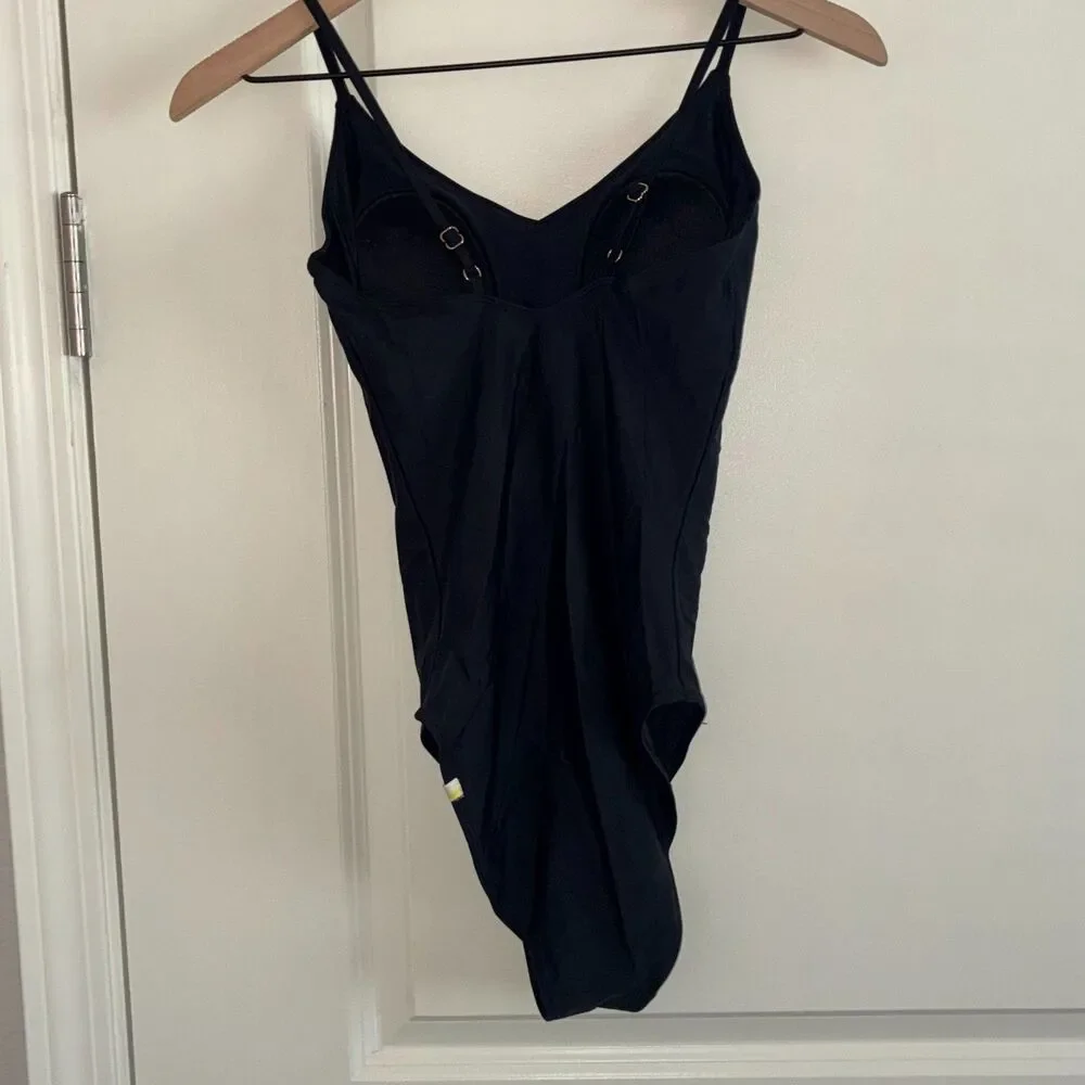 Summersalt One-Piece Swimsuit – Size 4 – Black